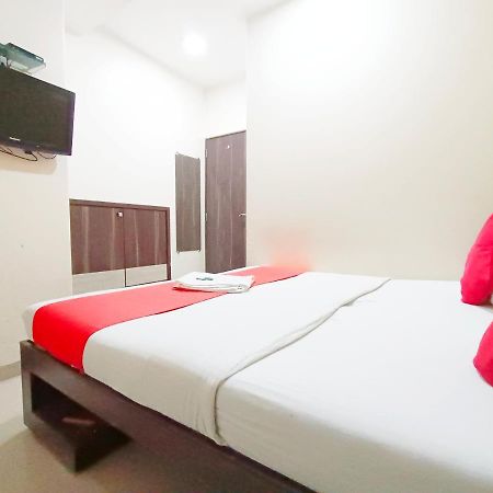 Hotel Amfahh - Andheri West Railway Station مومباي المظهر الخارجي الصورة