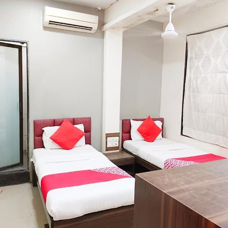 Hotel Amfahh - Andheri West Railway Station مومباي المظهر الخارجي الصورة