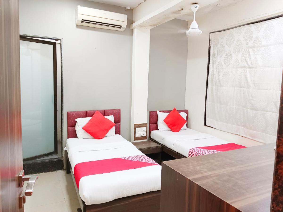 Hotel Amfahh - Andheri West Railway Station مومباي المظهر الخارجي الصورة